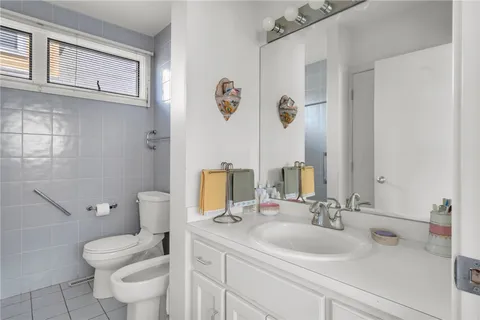 $1,225,000 | 137 University Avenue, Providence, RI 02906