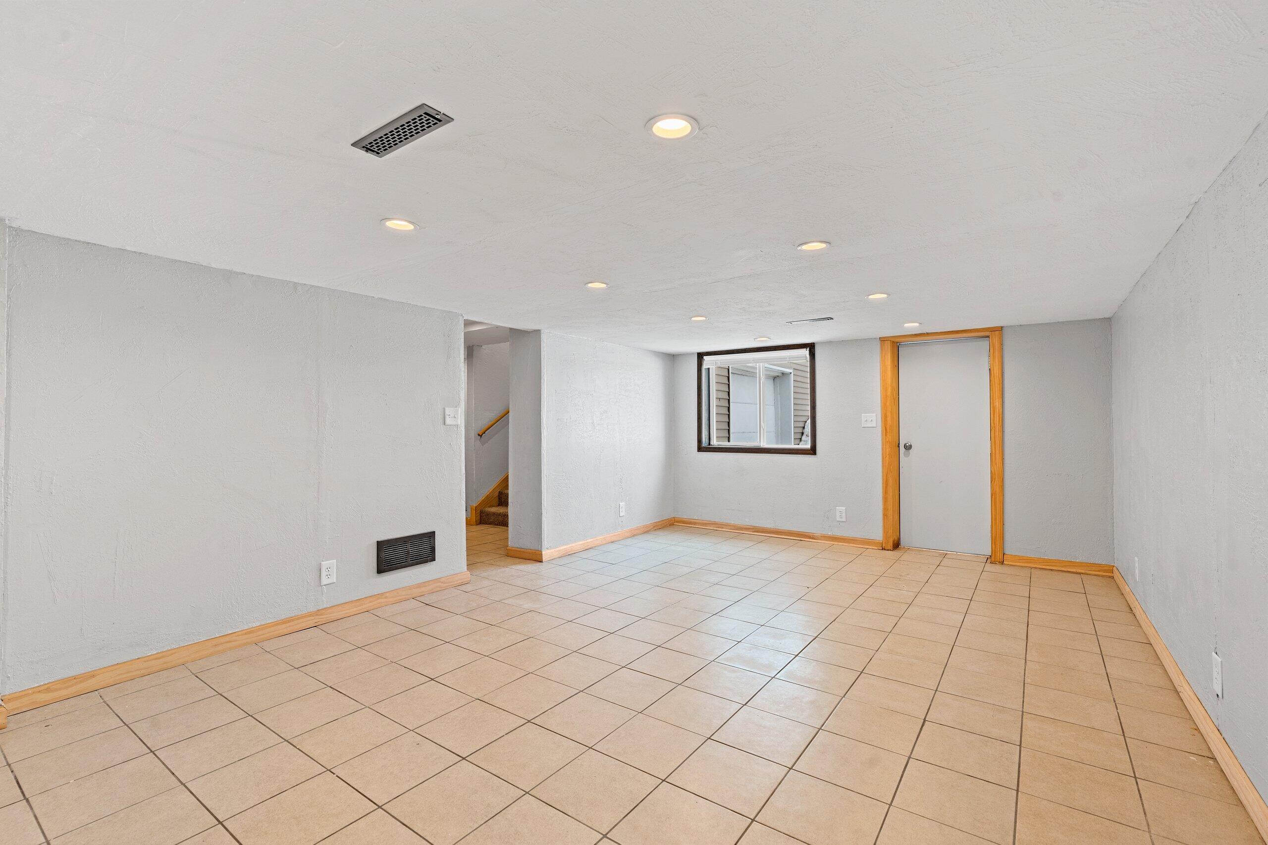 304 Milwaukee Avenue Cascade, WI 53011 - Photo 22 of 44 _DSC2956.JPG-SMALL