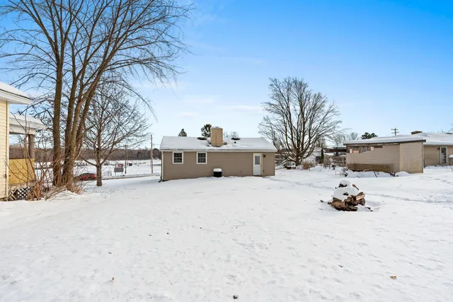 $199,900 | 304 Milwaukee Avenue, Cascade, WI 53011