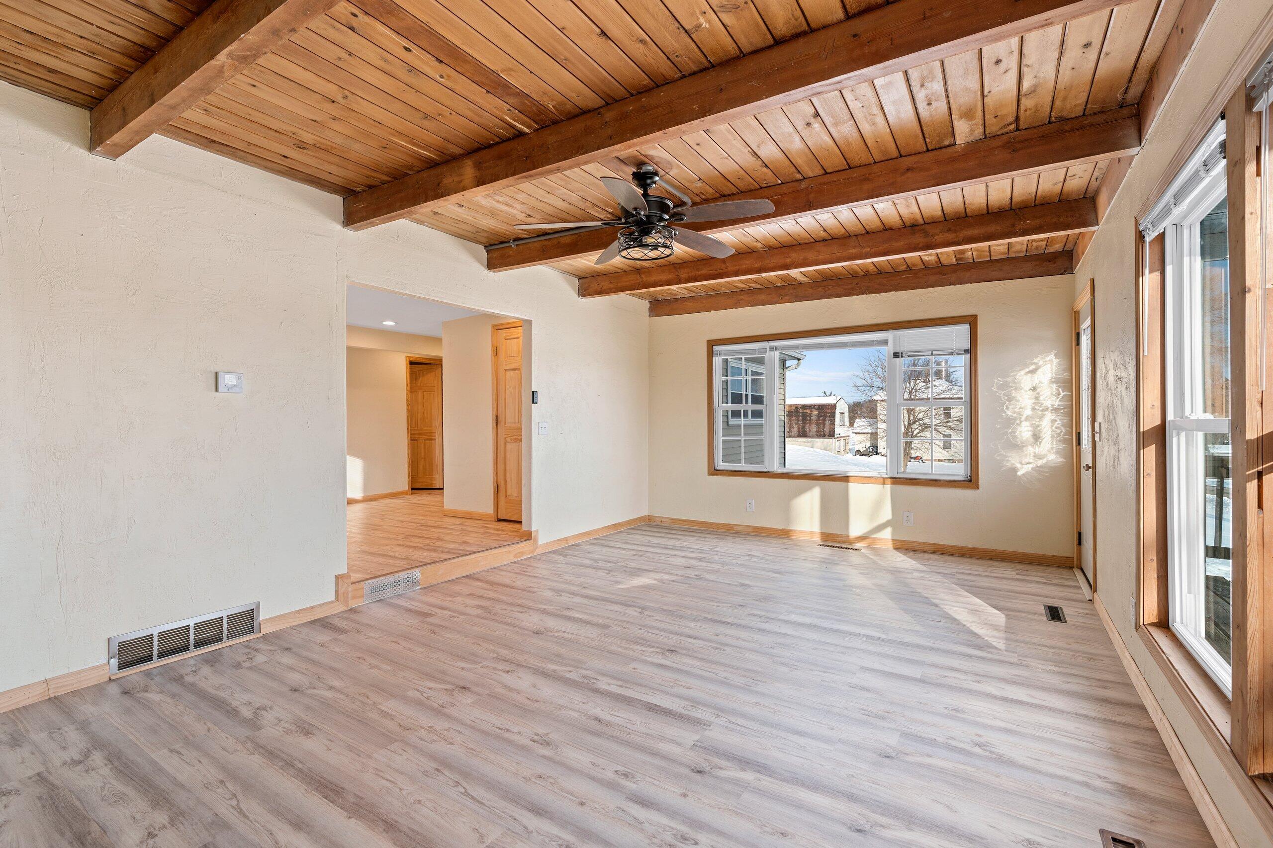 304 Milwaukee Avenue Cascade, WI 53011 - Photo 4 of 44 _DSC2885.JPG-SMALL