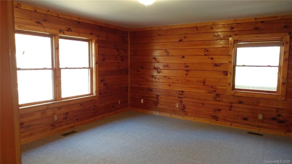 642 Turtle Creek Road Sylva, NC 28779 - Photo 14 of 29 Gallery Image 14