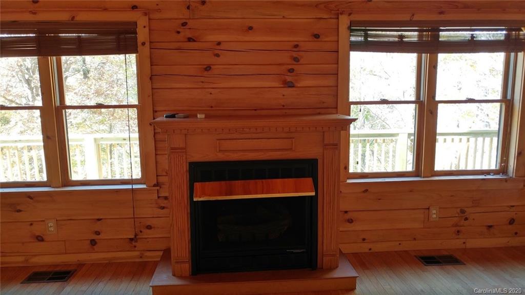 642 Turtle Creek Road Sylva, NC 28779 - Photo 8 of 29 Gallery Image 8