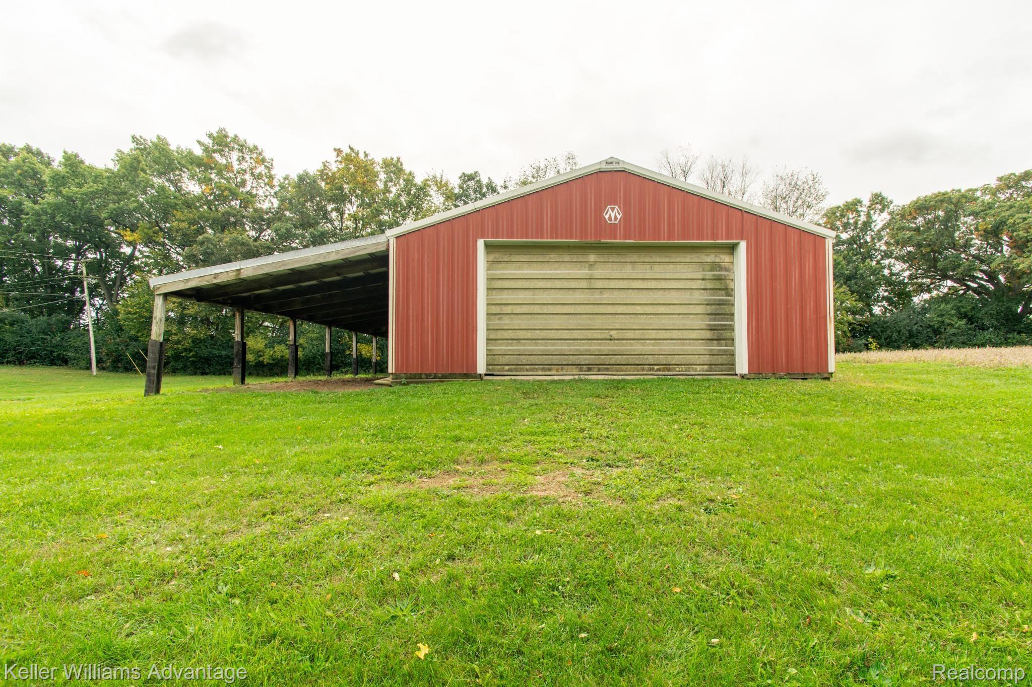 9460 Warner Road Saline, MI 48176 - Photo 38 of 39 9046 Warner-Barn 2(4).jpg