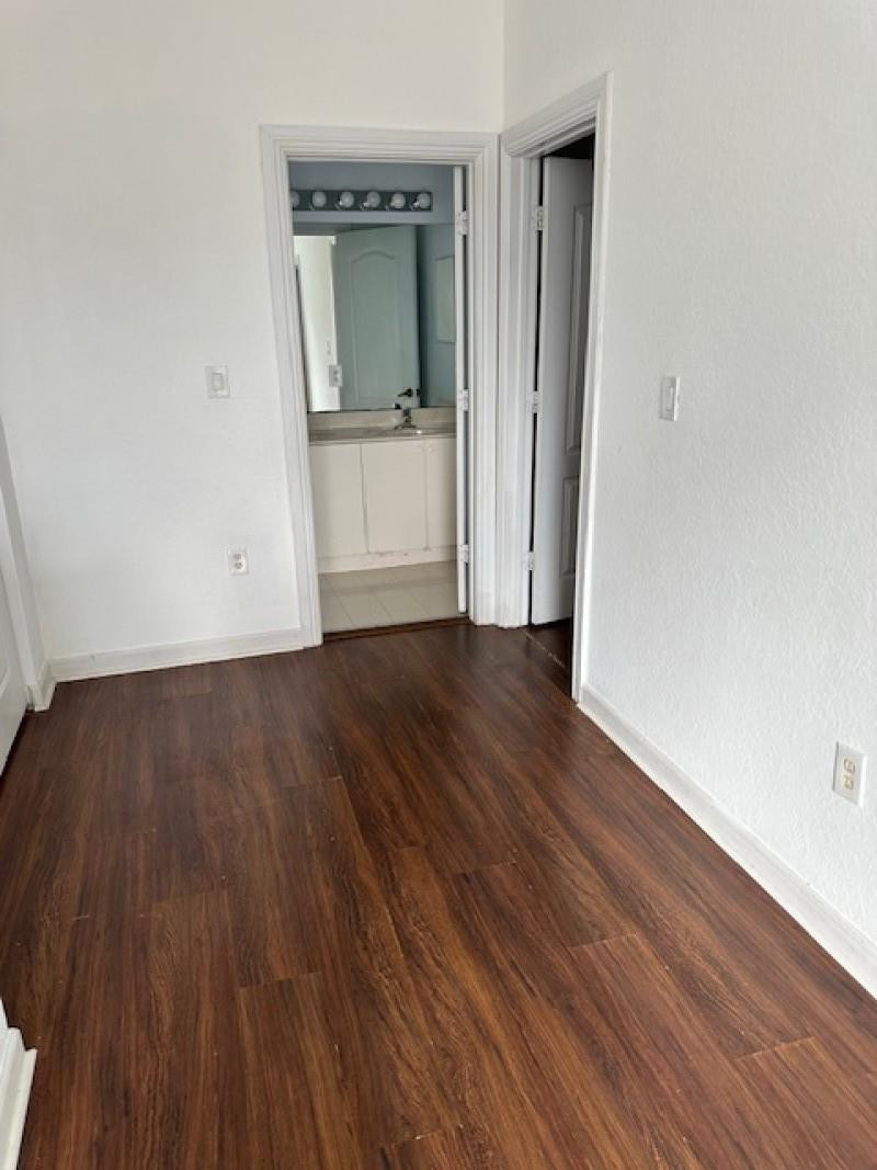 1008 Northeast 39th Avenue Homestead, FL 33033 - Photo 8 of 12 Photo 8