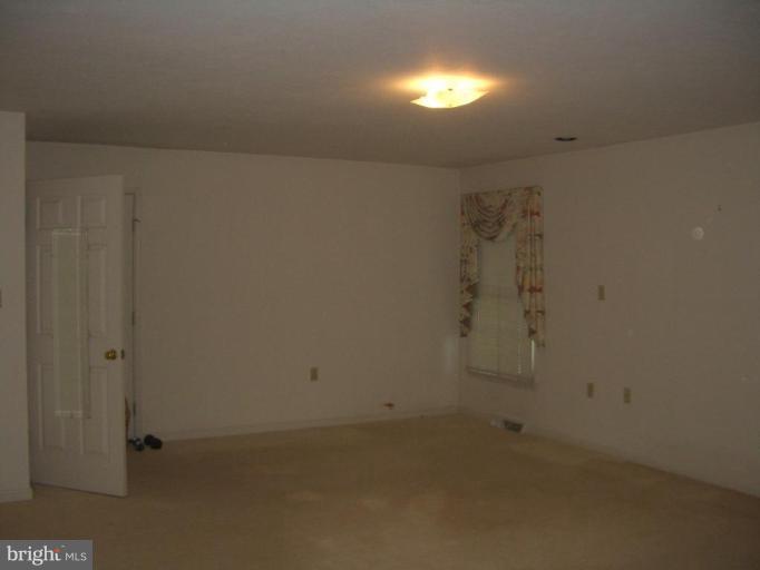 302 Huntersridge Road Winchester, VA 22602 - Photo 9 of 16 Master Bedroom