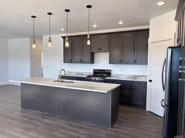 $569,000 | 671 Memory Green River, Green River, WY 82935