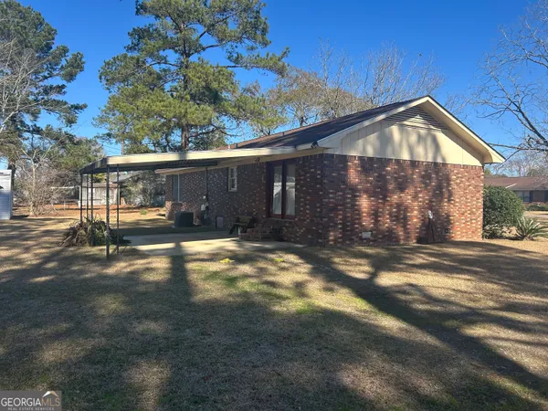 a view of a house with a outdoor space