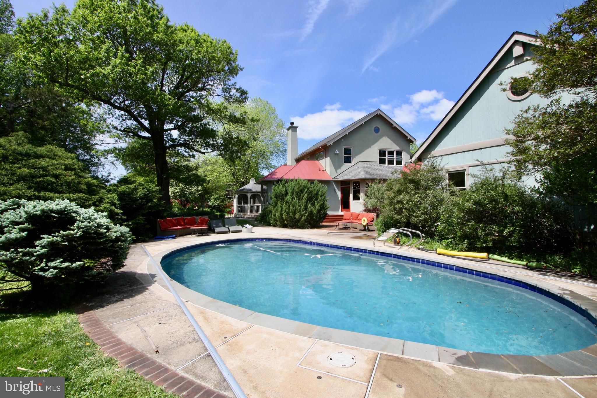 11628 Glen Road Potomac, MD 20854 - Photo 1 of 27 Gallery Image 1