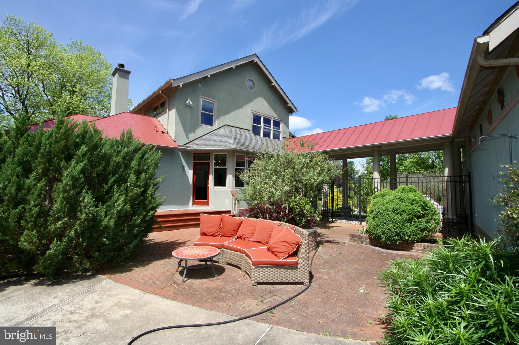 11628 Glen Road Potomac, MD 20854 - Photo 11 of 27 Gallery Image 11