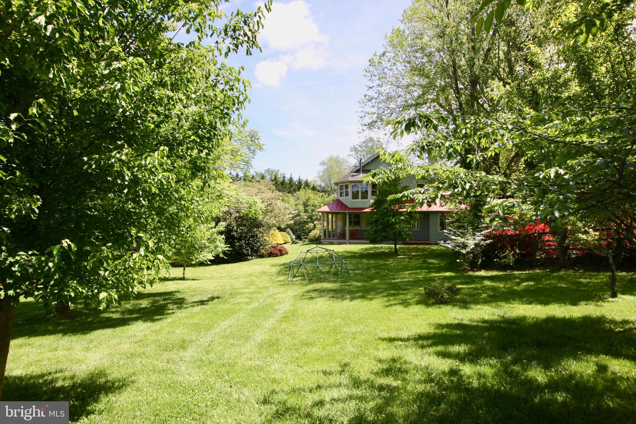 11628 Glen Road Potomac, MD 20854 - Photo 6 of 27 Gallery Image 6