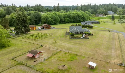 $2,750,000 | 4764 Black Walnut Terrace, Clinton, WA 98236