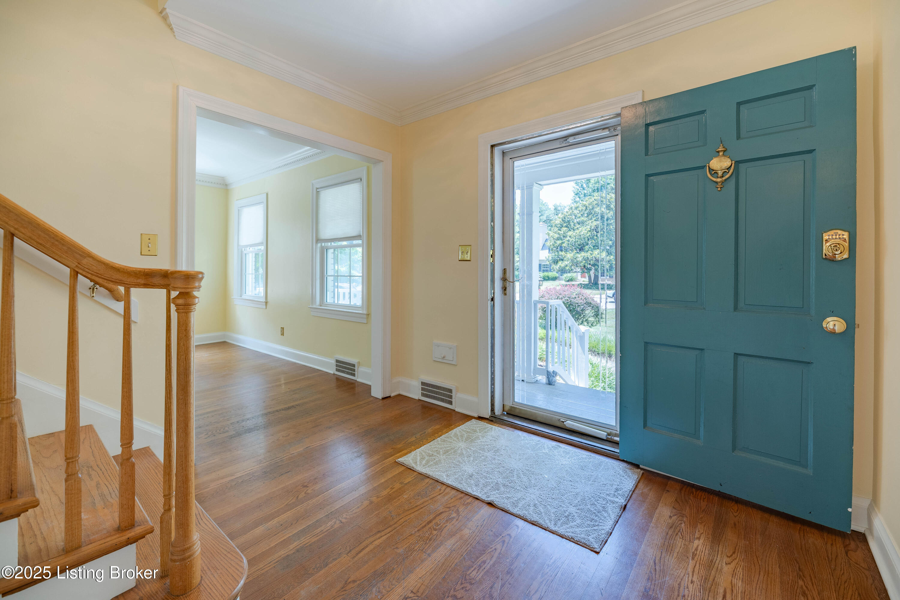 3324 Trinity Road Louisville, KY 40206 - Photo 6 of 56 Entry foyer