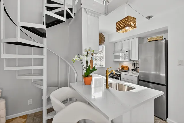 $299,500 | 103 Island Drive, Unit 3, Horseshoe Bay, TX 78657