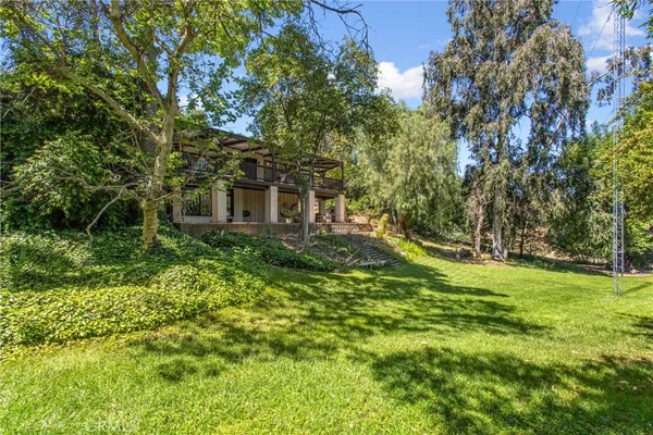 $1,395,500 | 115 Sierra Vista Drive, Redlands, CA 92373