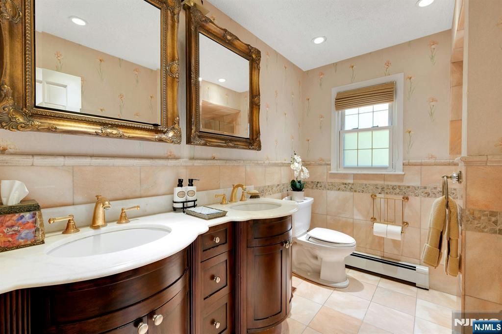 10 Moonshadow Court Butler, NJ 07405 - Photo 23 of 47