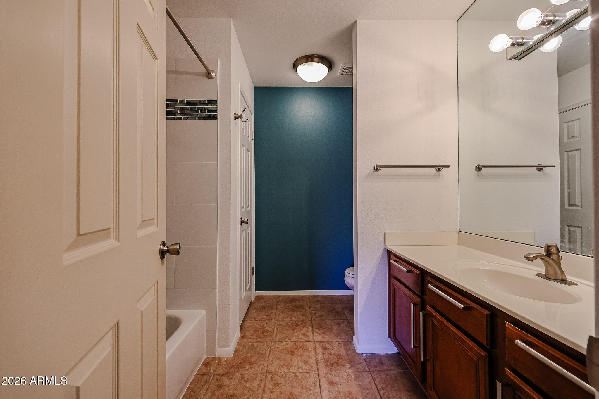1402 East Guadalupe Road, Unit 216 Tempe, AZ 85283 - Photo 14 of 24 Primary bathroom