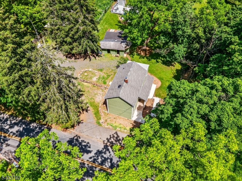 28 Old Clinton Road Flemington, NJ 08822 - Photo 10 of 37 Gallery Image 10