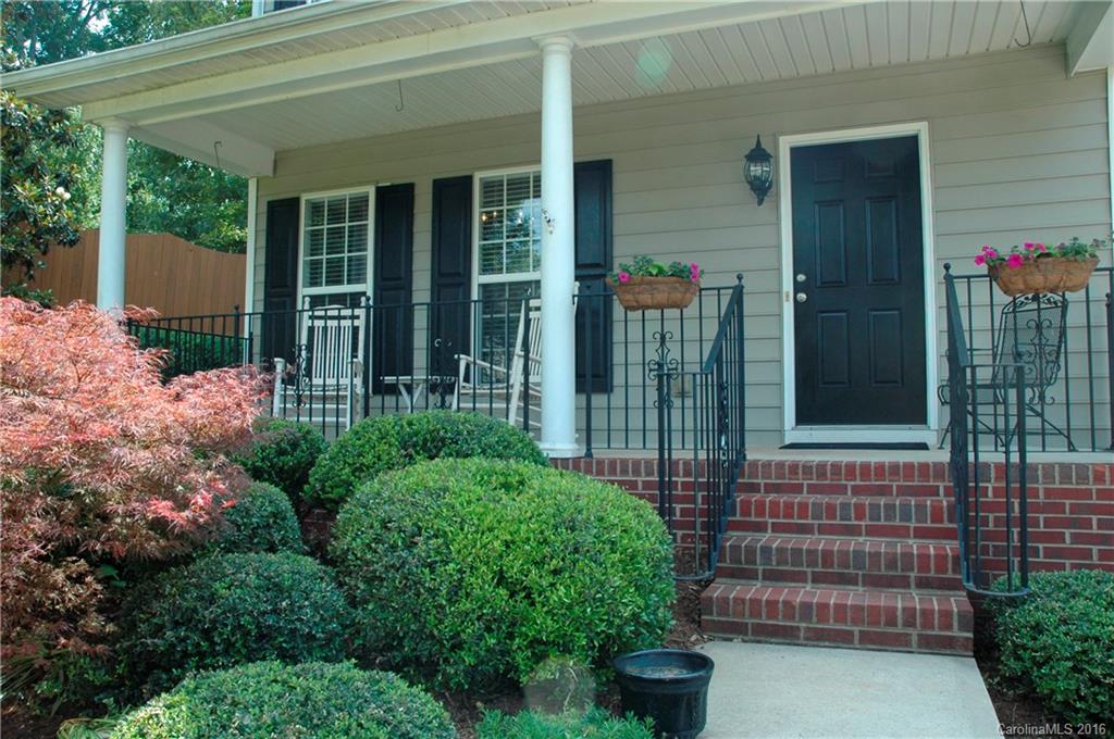 321 Brixham Place Fort Mill, SC 29708 - Photo 2 of 24 Gallery Image 2