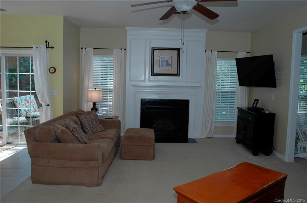 321 Brixham Place Fort Mill, SC 29708 - Photo 5 of 24 Gallery Image 5