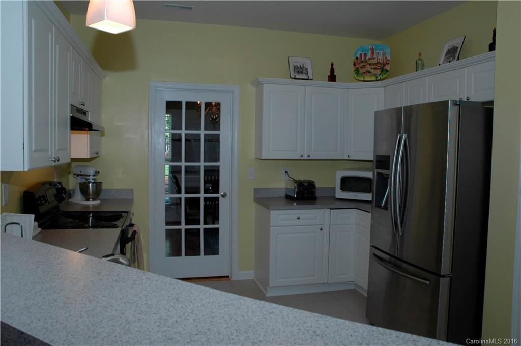 321 Brixham Place Fort Mill, SC 29708 - Photo 9 of 24 Gallery Image 9