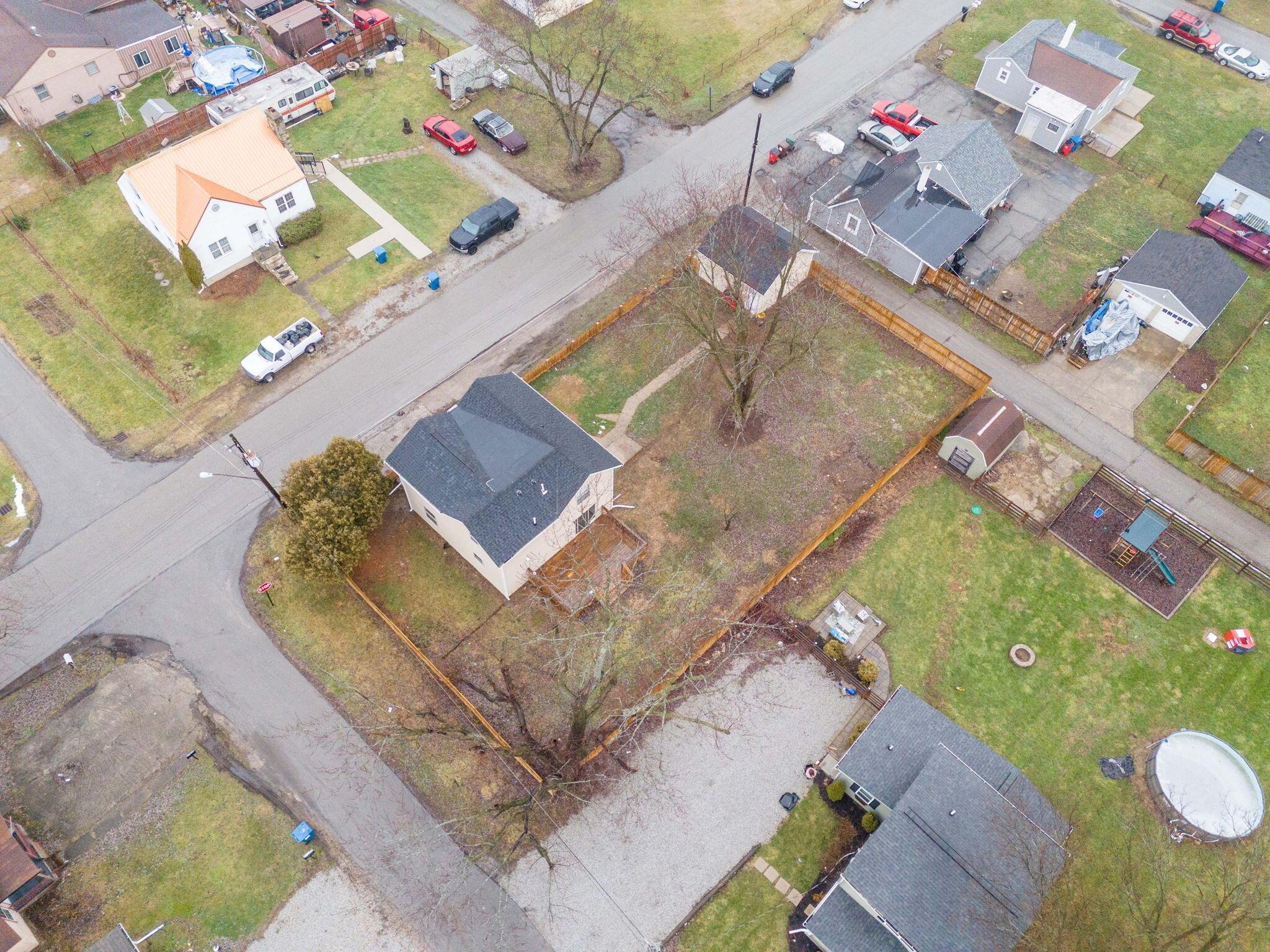 4874 Ridge Street Columbus, OH 43207 - Photo 31 of 40 39-web-or-mls-DJI_20250131090621_0004_D
