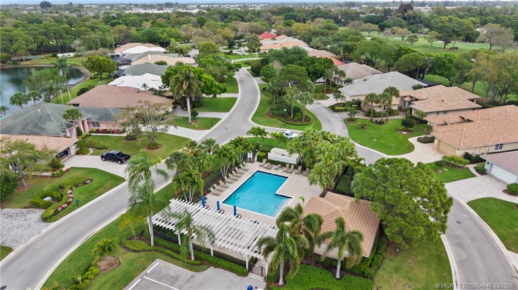 3510 Southeast Cambridge Drive Stuart, FL 34997 - Photo 32 of 38 Community pool in the cul de sac of Cambridge Drive