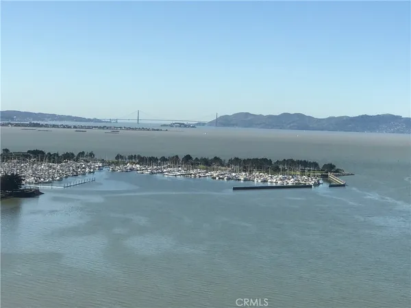 $3,500 | 6363 Christie Avenue, Emeryville, CA 94608
