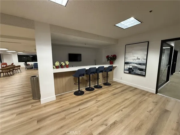 $3,500 | 6363 Christie Avenue, Emeryville, CA 94608
