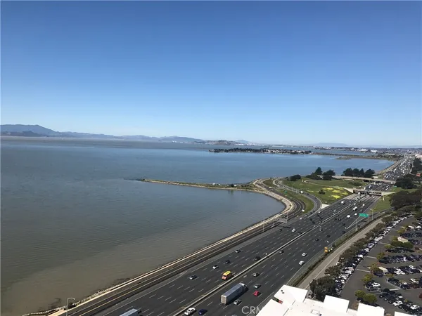 $3,500 | 6363 Christie Avenue, Emeryville, CA 94608