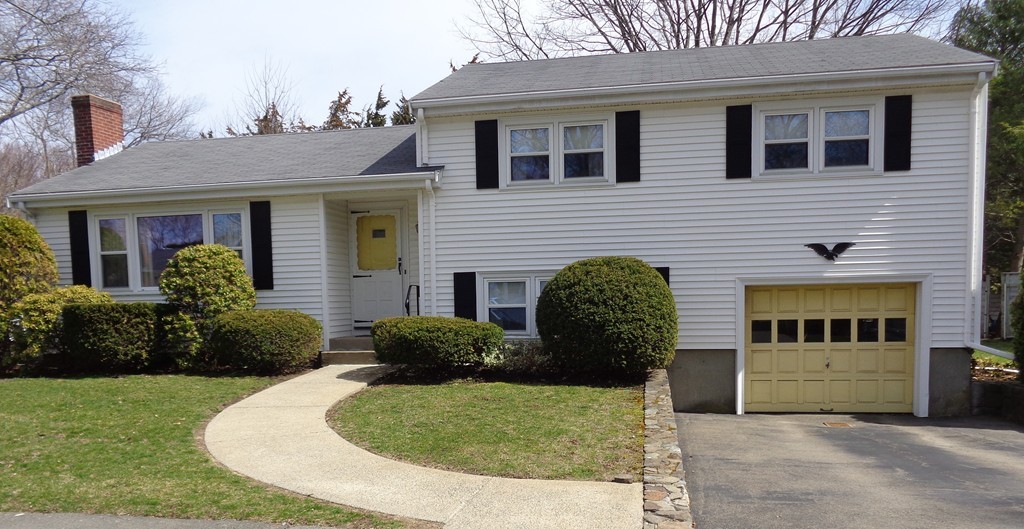 11 Dartmouth Road Marblehead, MA 01945 - Photo 1 of 25 a view of a house with backyard