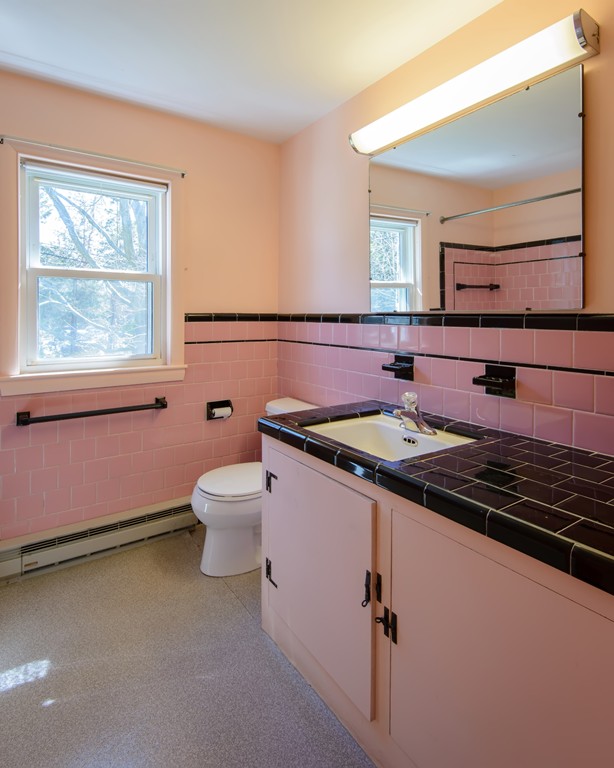 11 Dartmouth Road Marblehead, MA 01945 - Photo 15 of 25 a kitchen with a sink stove and window