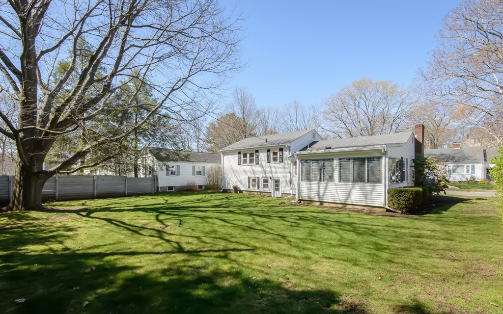 11 Dartmouth Road Marblehead, MA 01945 - Photo 2 of 25 a view of a house with a big yard