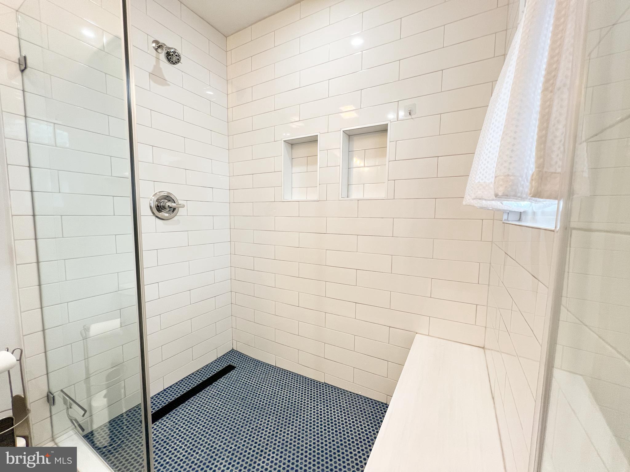 2503 North Gate Terrace Silver Spring, MD 20906 - Photo 38 of 50 Primary Bathroom