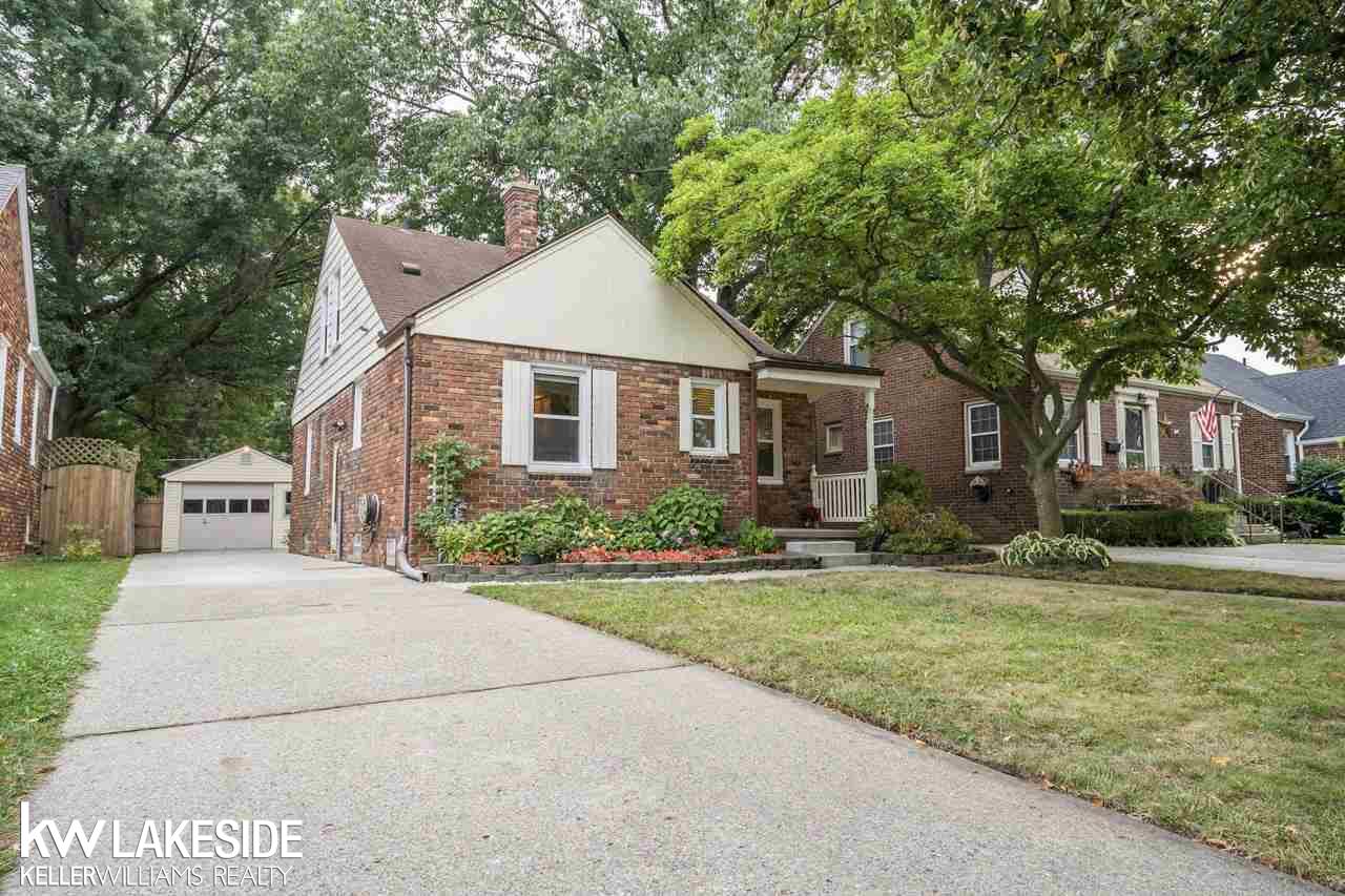 1833 Hampton Road Grosse Pointe, MI 48236 - Photo 44 of 45