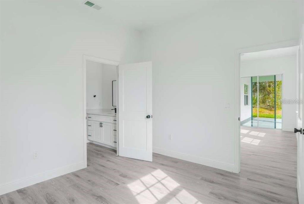 2410 Southwest 147th Lane Road Ocala, FL 34473 - Photo 13 of 33