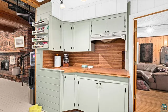 $595,000 | 6146 Highway 61, Silver Bay, MN 55614