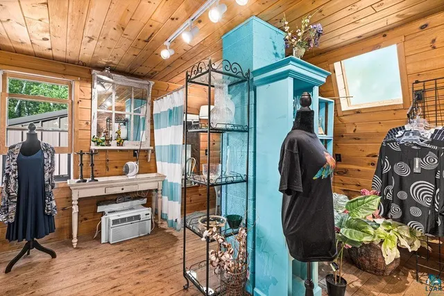 $595,000 | 6146 Highway 61, Silver Bay, MN 55614