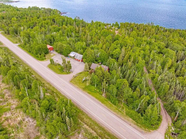 $595,000 | 6146 Highway 61, Silver Bay, MN 55614