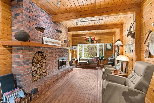 $595,000 | 6146 Highway 61, Silver Bay, MN 55614