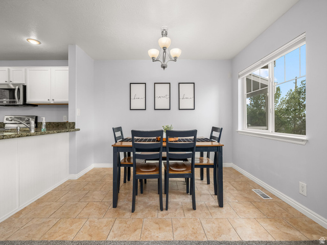 1381 Alpine Loop, Unit 1381 Provo, UT 84606 - Photo 7 of 27
