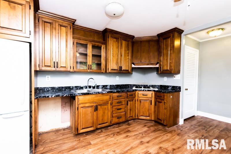 5014 North Ronald Road Peoria, IL 61614 - Photo 8 of 38 Gallery Image 8