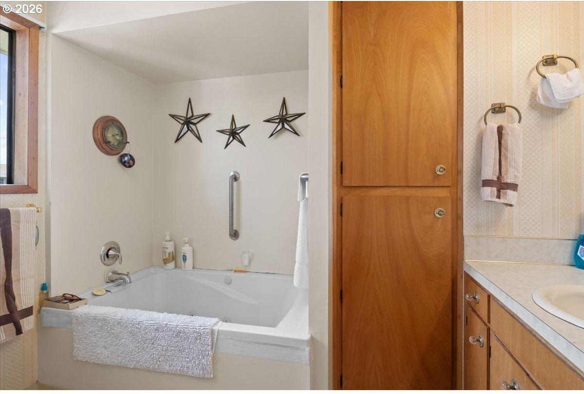1673 Princeton Road Woodburn, OR 97071 - Photo 29 of 47 Gallery Image 29