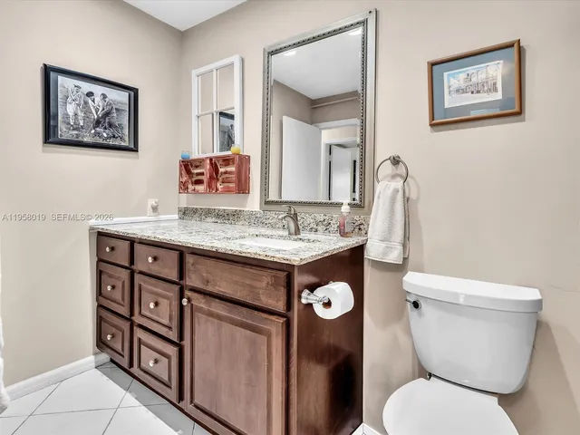 $2,080 | 3020 Northeast 16th Avenue, Unit 204, Oakland Park, FL 33334