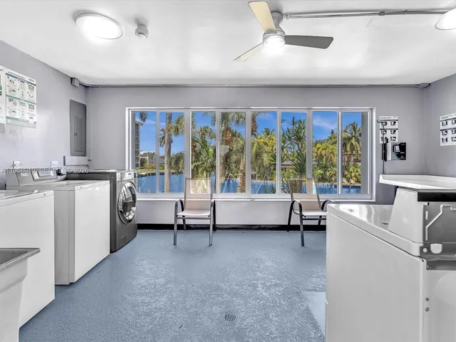 $2,080 | 3020 Northeast 16th Avenue, Unit 204, Oakland Park, FL 33334