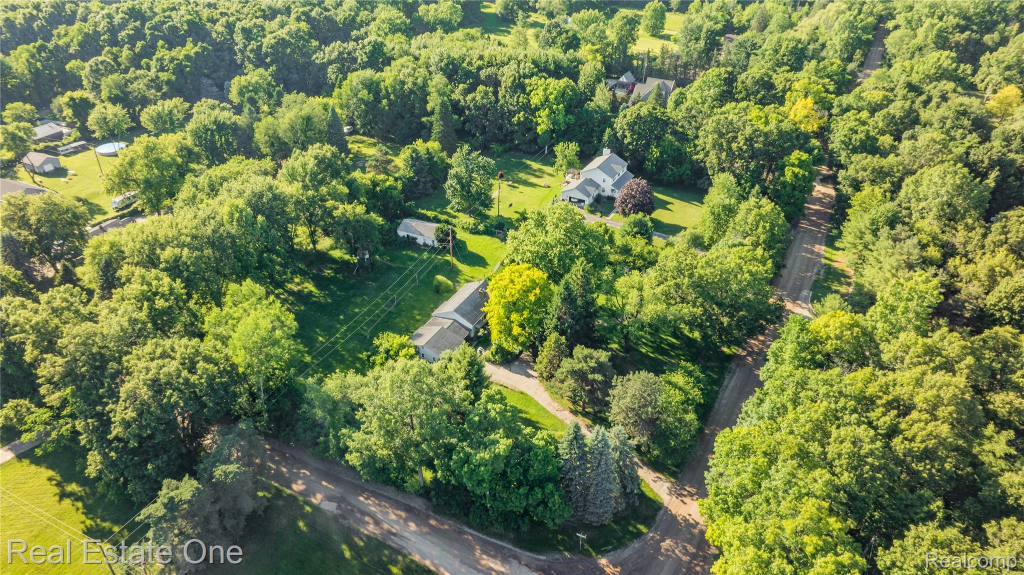 9585 North Eston Road Clarkston, MI 48348 - Photo 45 of 60 9585 N Eston - OnDemand Pix Photography (35).jpg