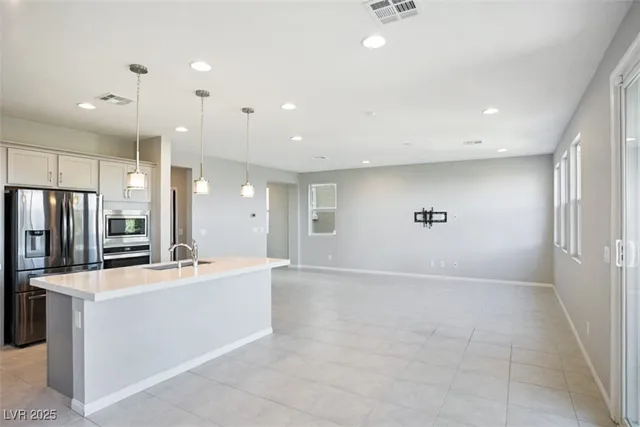 $2,995 | 8036 Foxfield Springs Street, Las Vegas, NV 89166