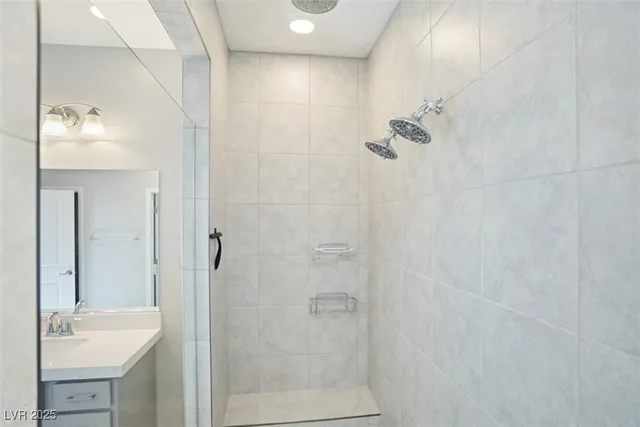 $2,995 | 8036 Foxfield Springs Street, Las Vegas, NV 89166