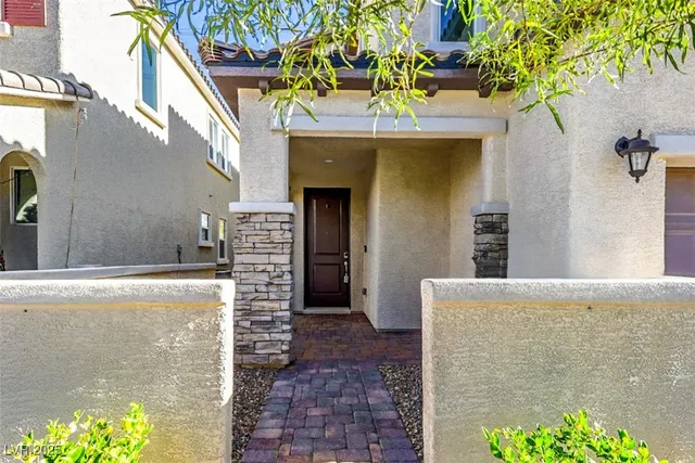 $2,995 | 8036 Foxfield Springs Street, Las Vegas, NV 89166
