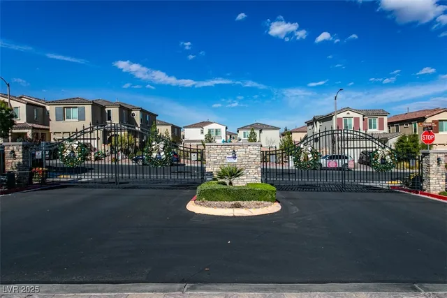 $2,995 | 8036 Foxfield Springs Street, Las Vegas, NV 89166