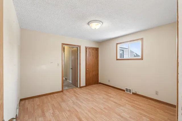 $279,900 | 909 Pacific Avenue, Waverly, MN 55390